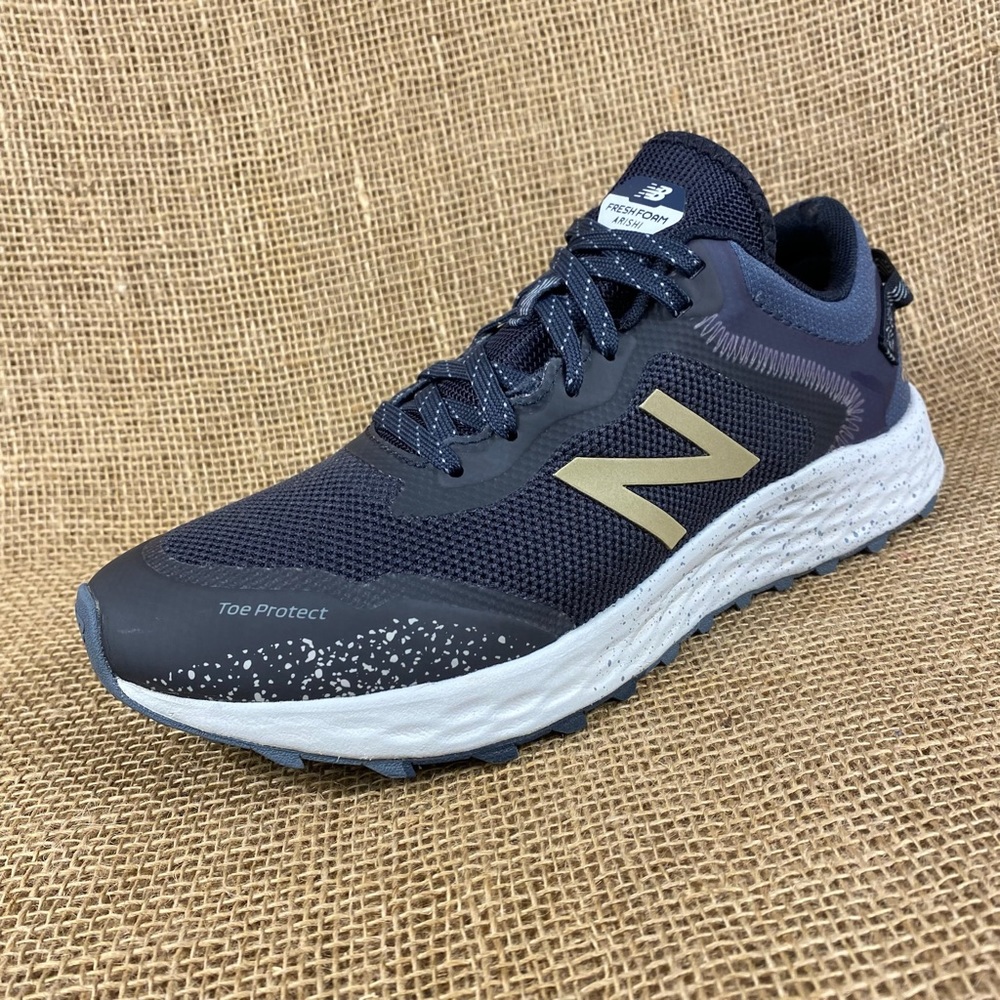 women’s new balance running shoes sneakers fresh foam blue size 9.5